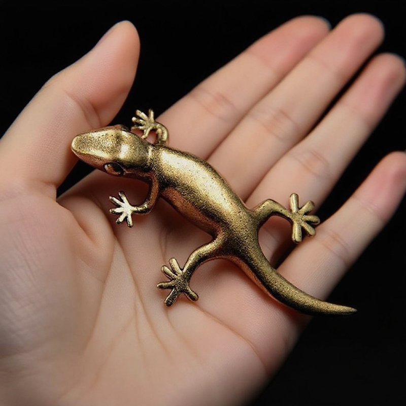 Home Office Gadgets - Handmade Bronze Retro Gecko Lizard Chameleon
